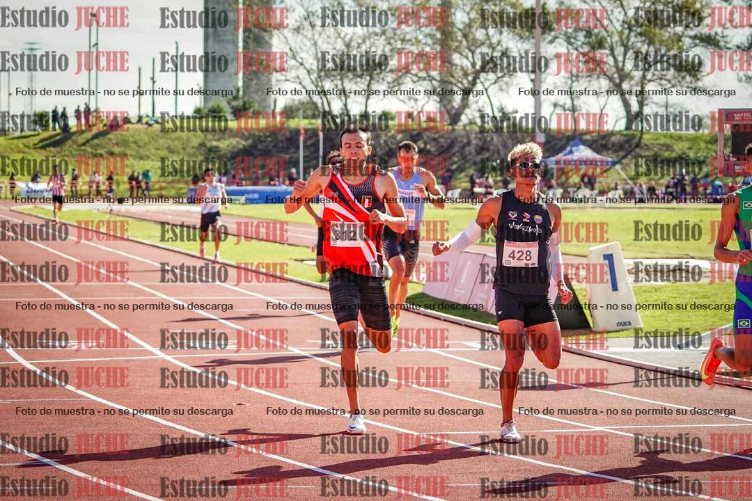 Fotos de los 800 m llanos de varones