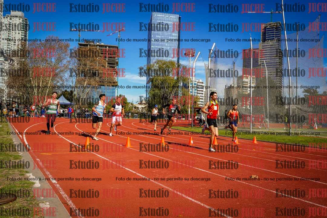 Fotos de los 800 m llanos de varones