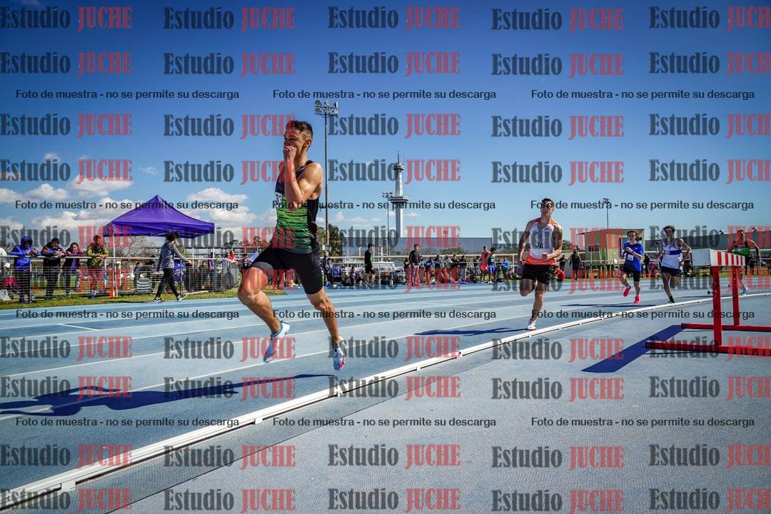 Fotos de los 800 m llanos de varones