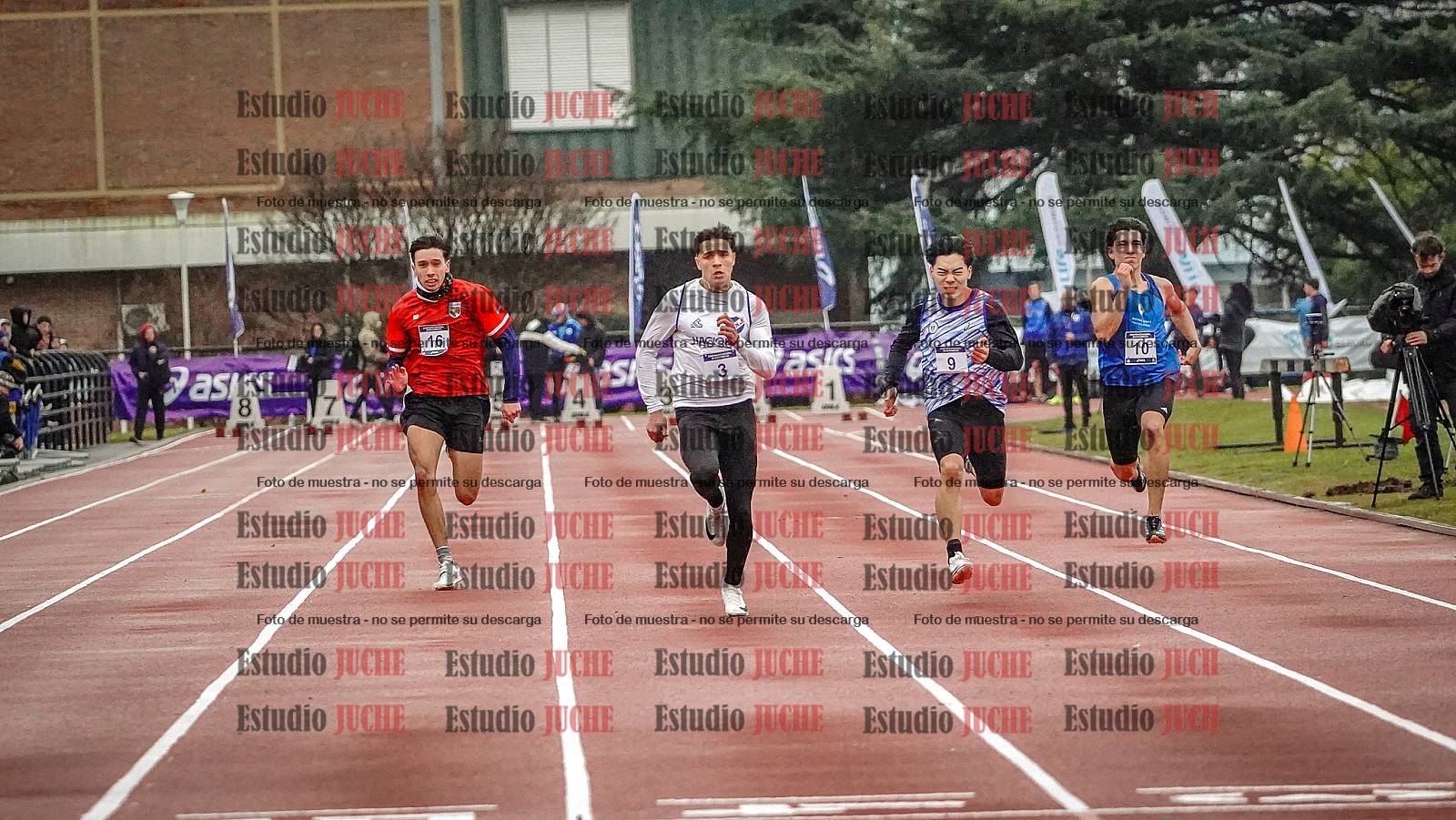 Fotos de los 100 m llanos de varones
