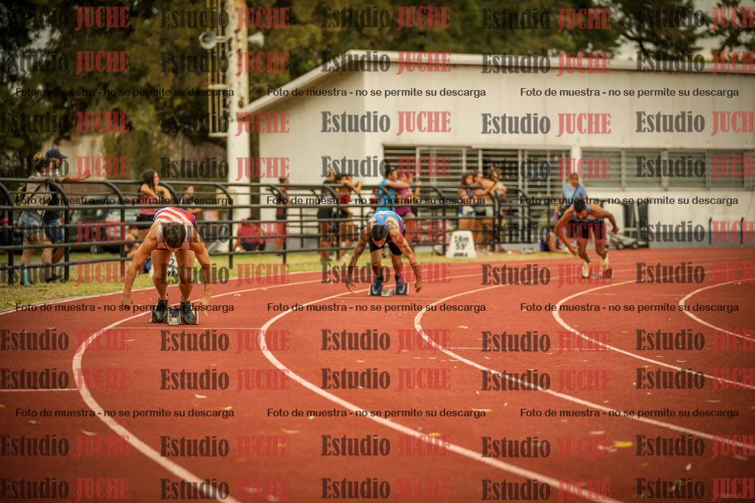 Fotos de los 400 m con vallas de varones