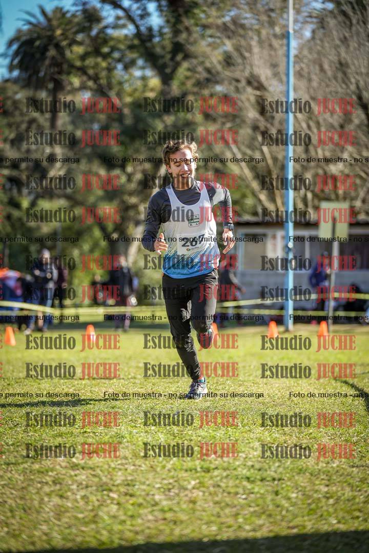 Fotos de la llegada del cross de 6000 m
