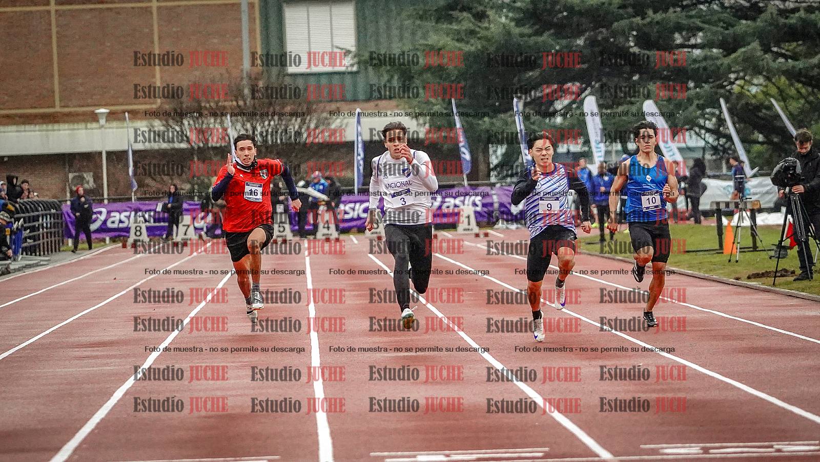 Fotos de los 100 m llanos de varones