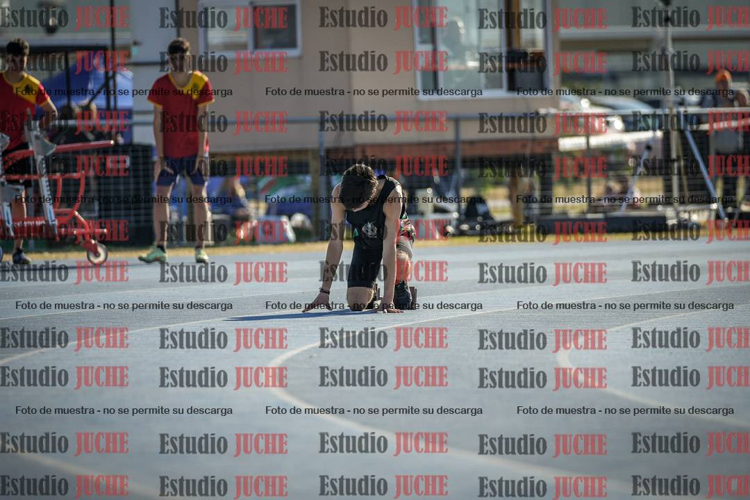 Fotos de los 400 m llanos de varones