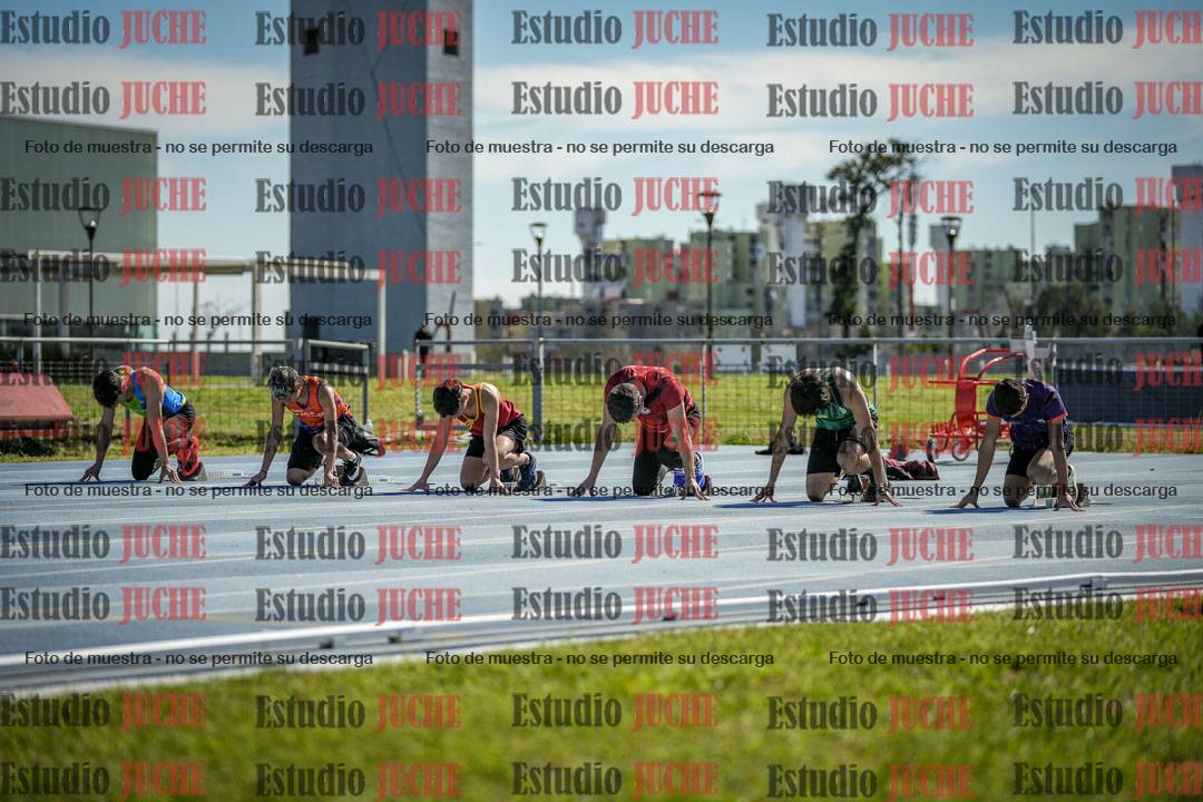 Fotos de los 100 m llanos de varones