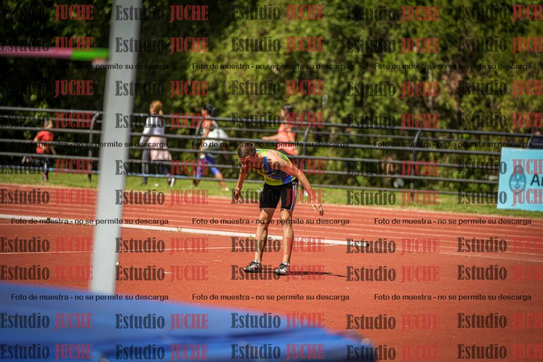 Fotos del salto en alto de varones