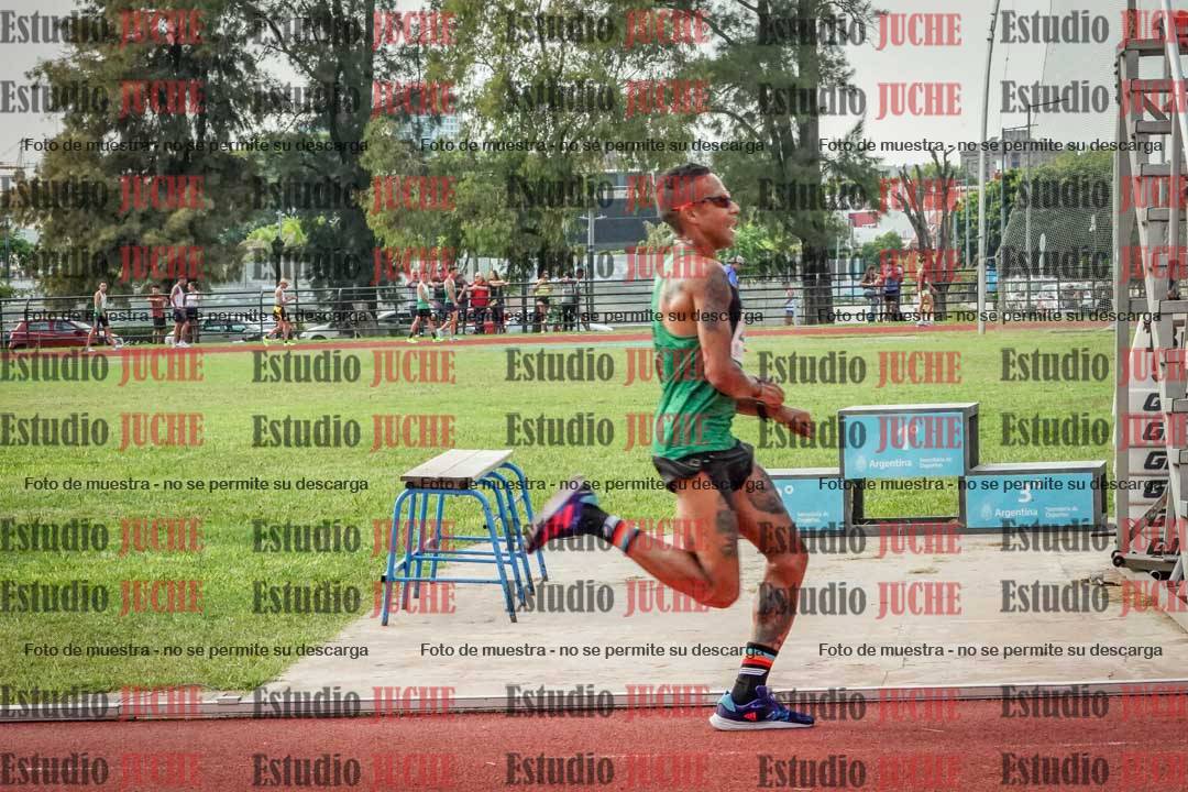 Fotos de los 3000 m llanos de varones