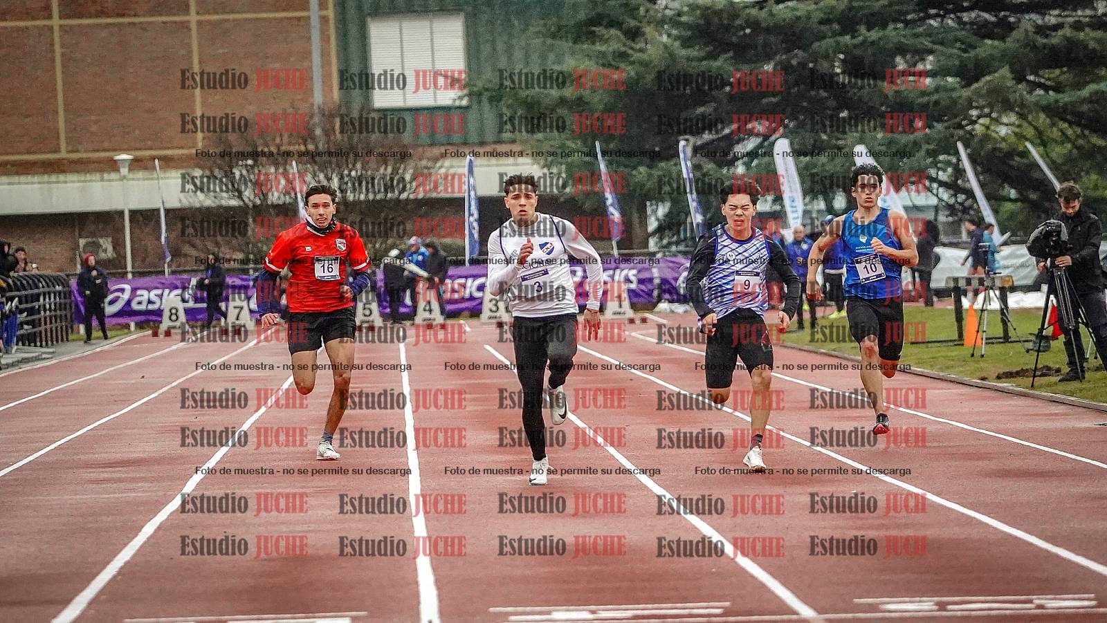 Fotos de los 100 m llanos de varones