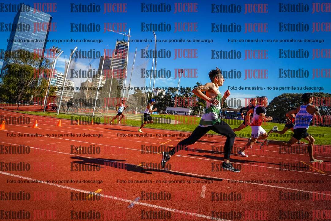 Fotos de los 800 m llanos de varones