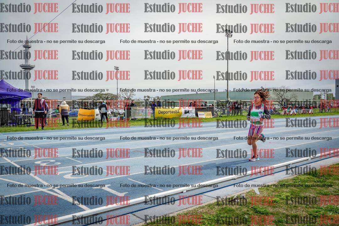 Fotos de los 800 m llanos de mujeres - U14