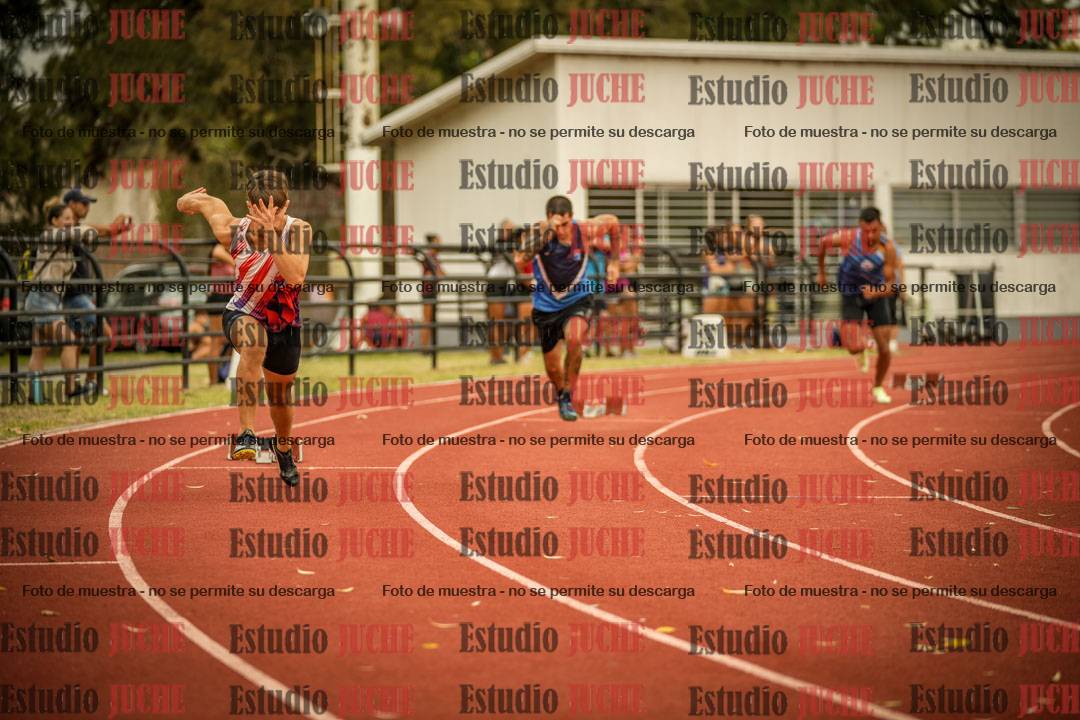 Fotos de los 400 m con vallas de varones