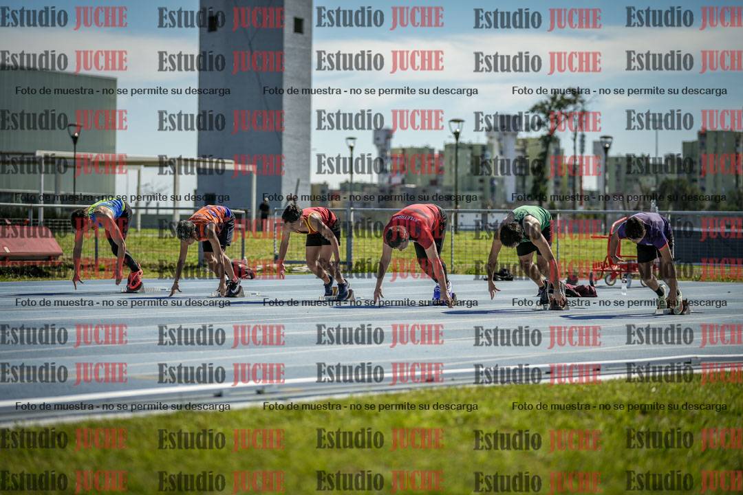 Fotos de los 100 m llanos de varones