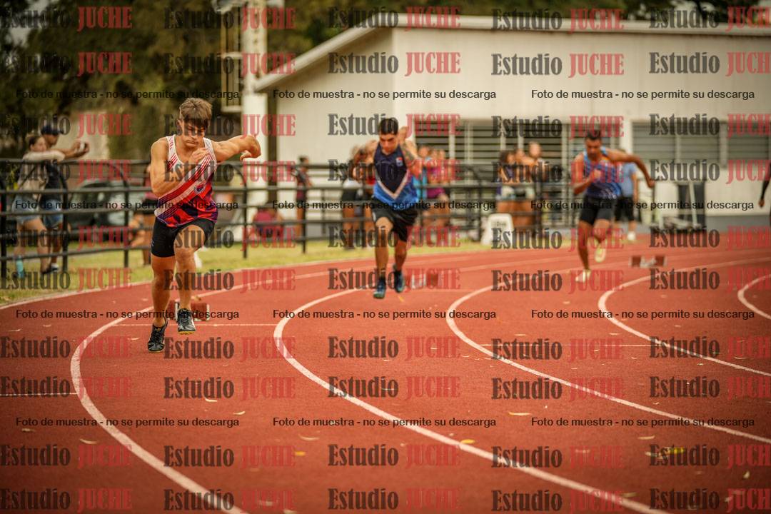 Fotos de los 400 m con vallas de varones