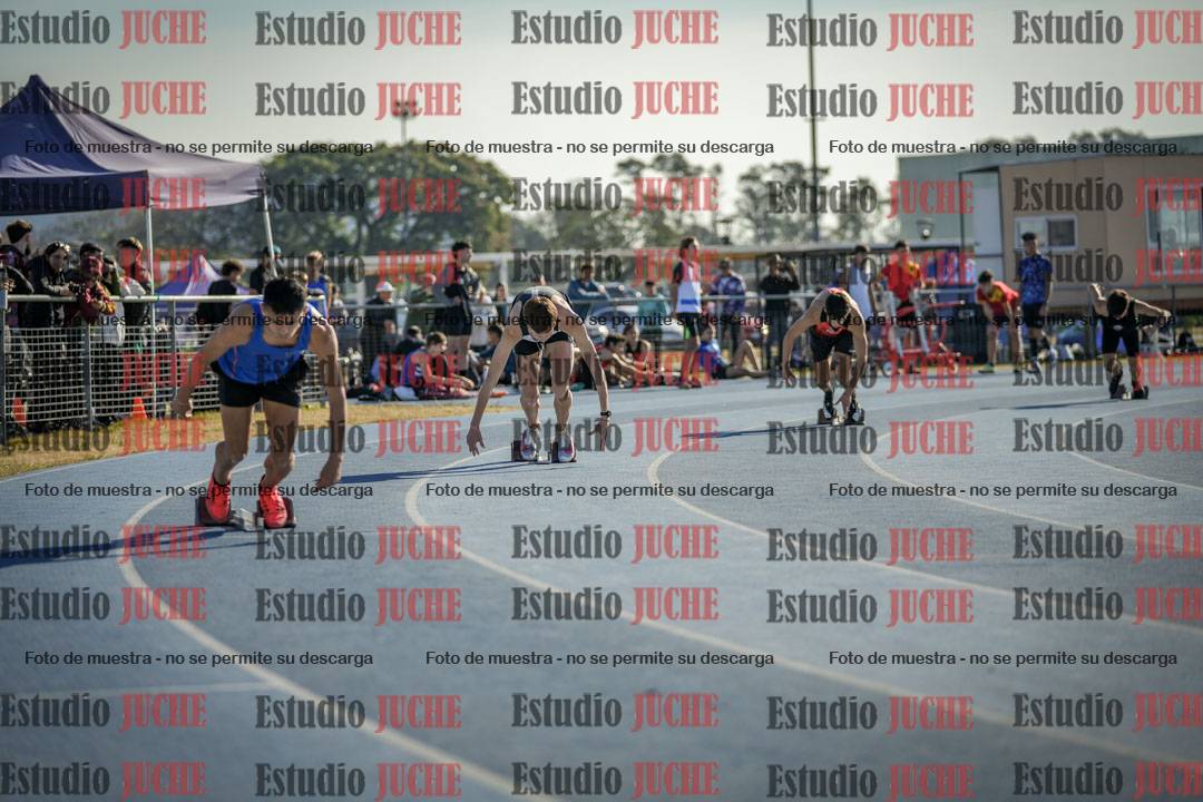 Fotos de los 400 m llanos de varones