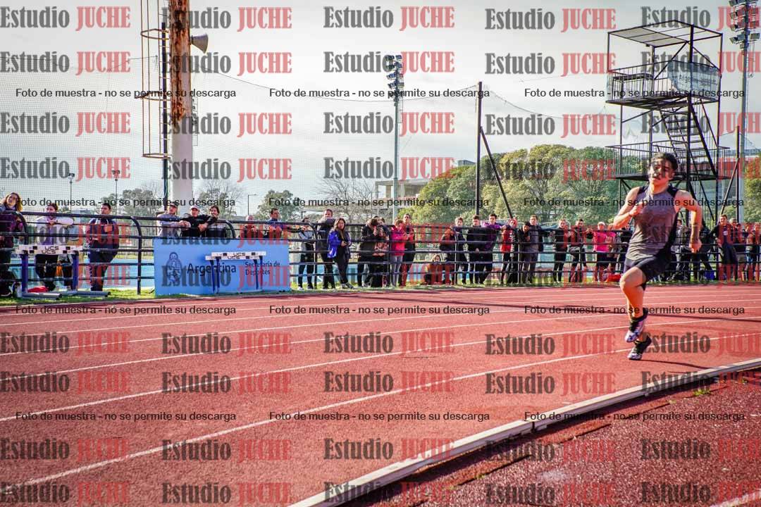 Fotos de los 200 m llanos de varones