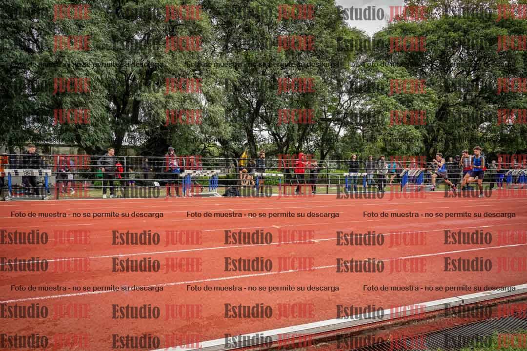 Fotos de los 100 m llanos de varones
