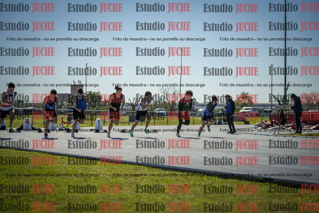Fotos de los 100 m llanos de varones