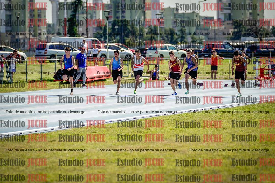 Fotos de los 100 m llanos de varones