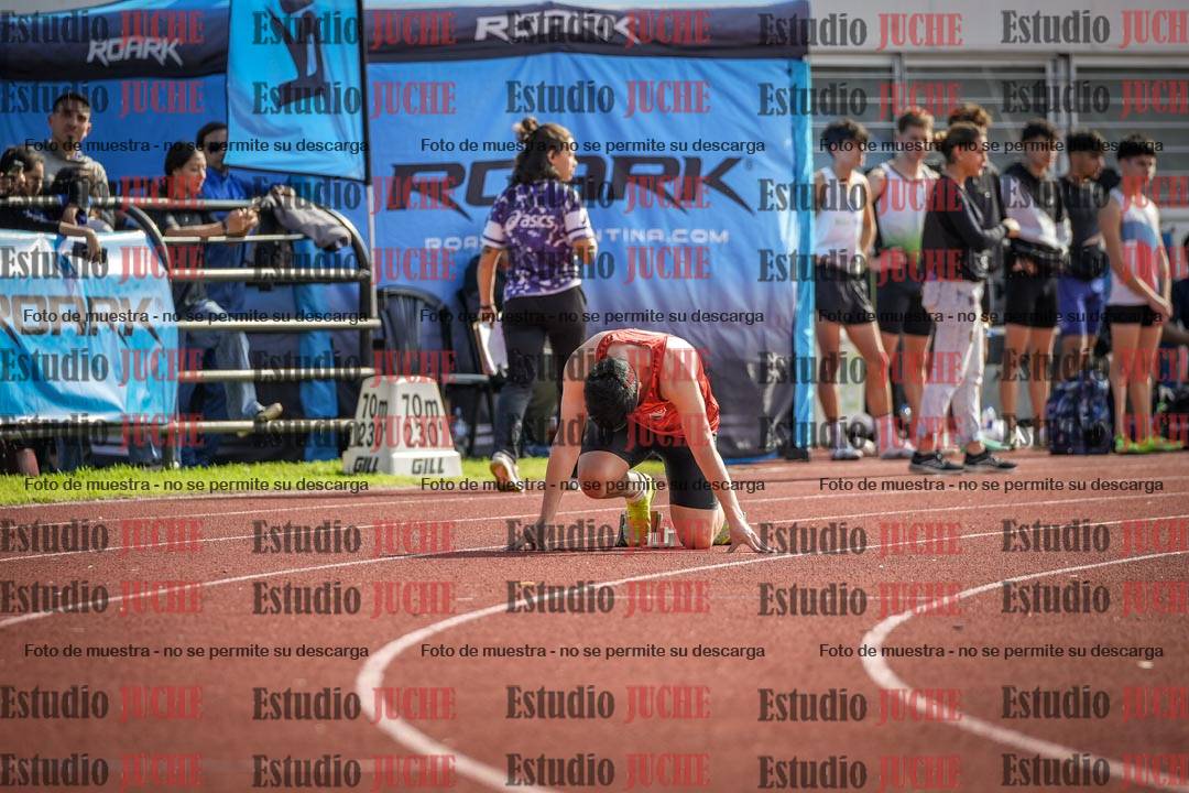 Fotos de los 400 m llanos de varones