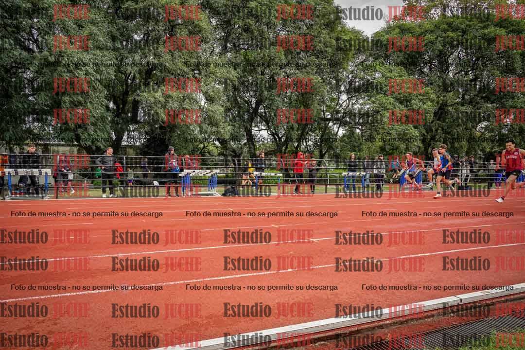 Fotos de los 100 m llanos de varones