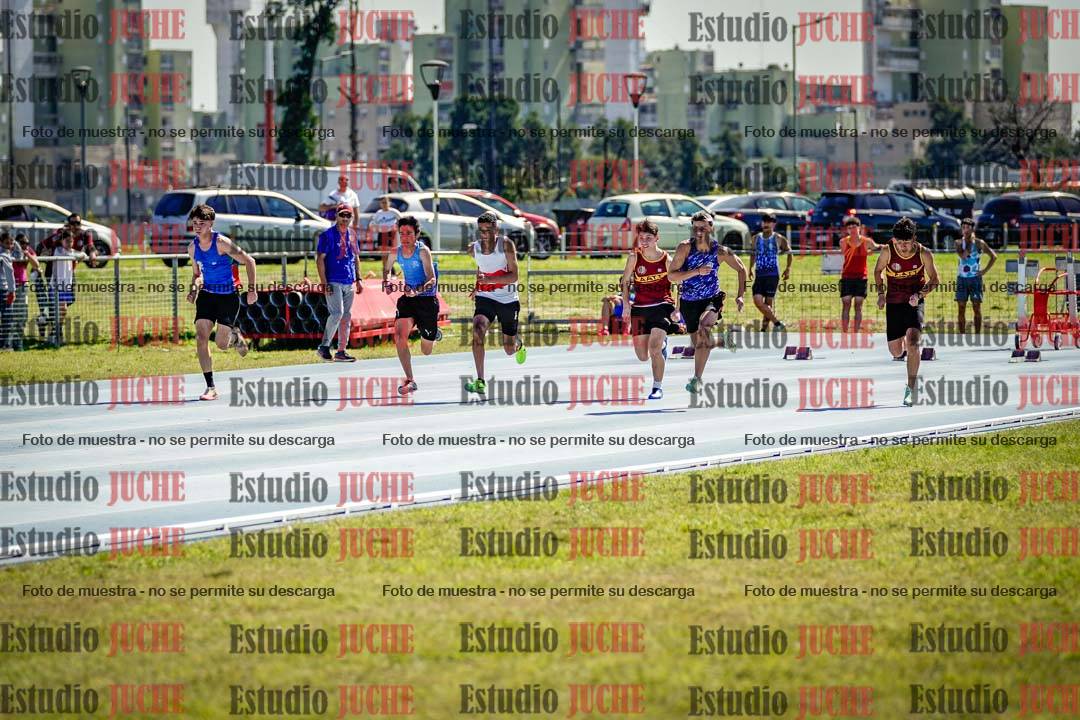 Fotos de los 100 m llanos de varones