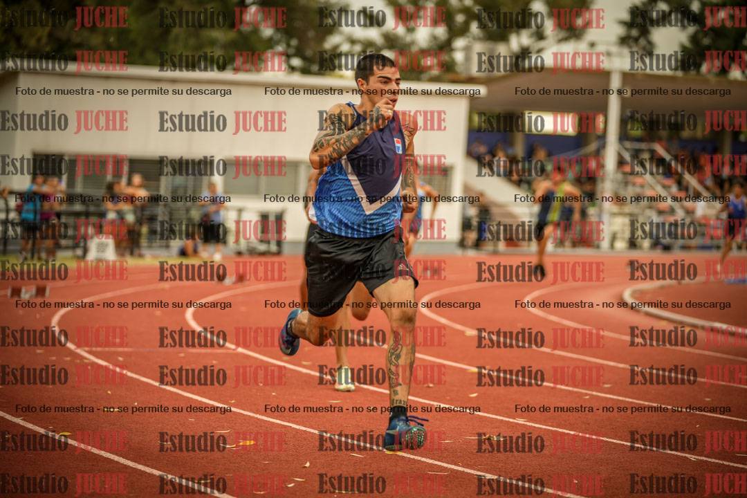 Fotos de los 400 m con vallas de varones