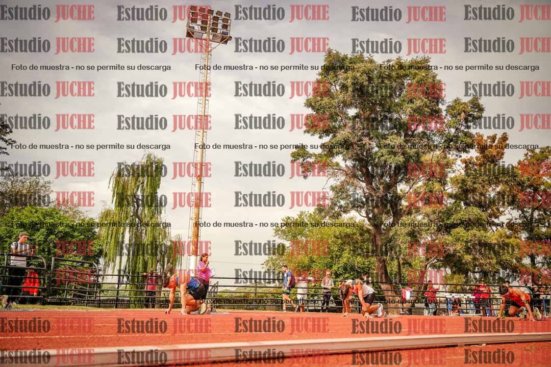 Fotos de los 200 m llanos de varones