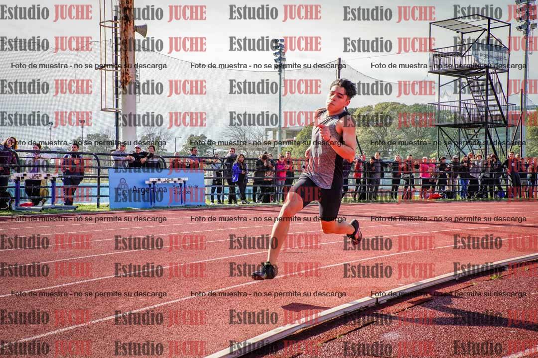 Fotos de los 200 m llanos de varones