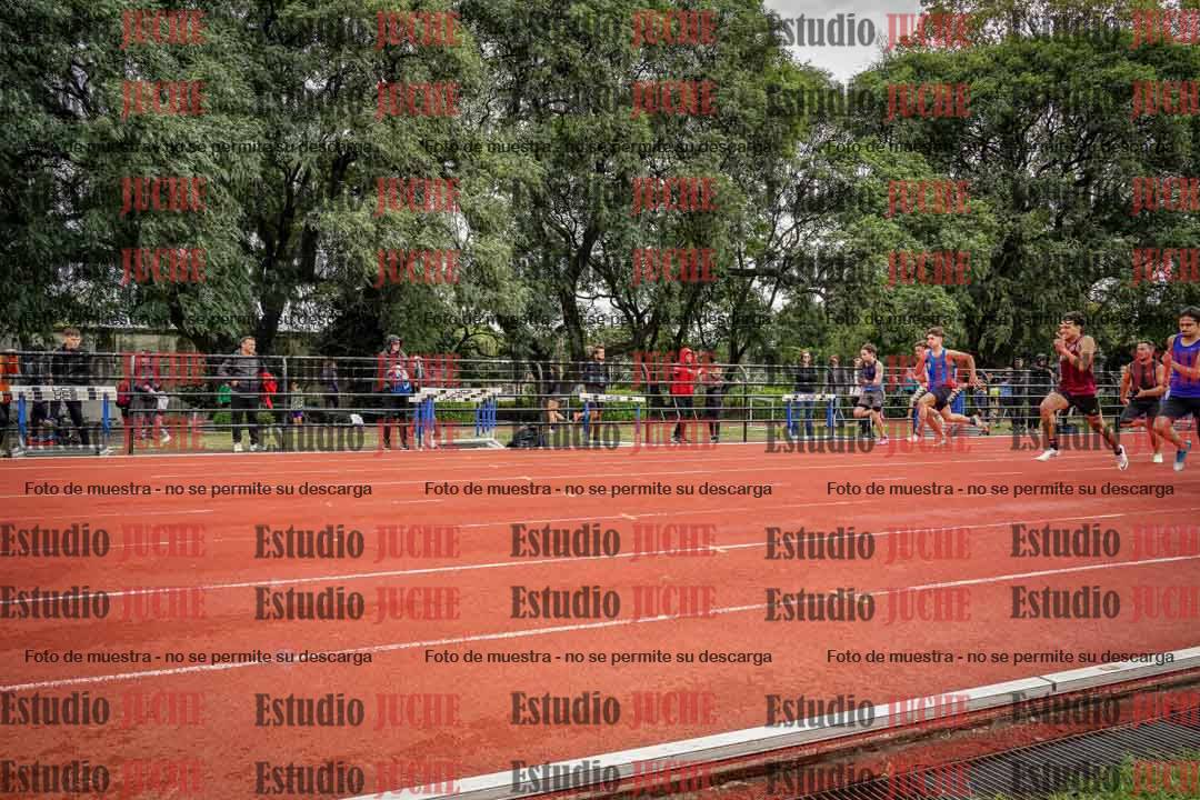 Fotos de los 100 m llanos de varones