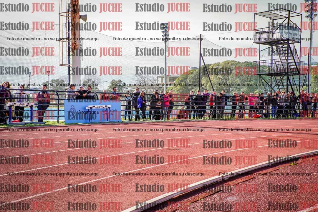 Fotos de los 200 m llanos de varones