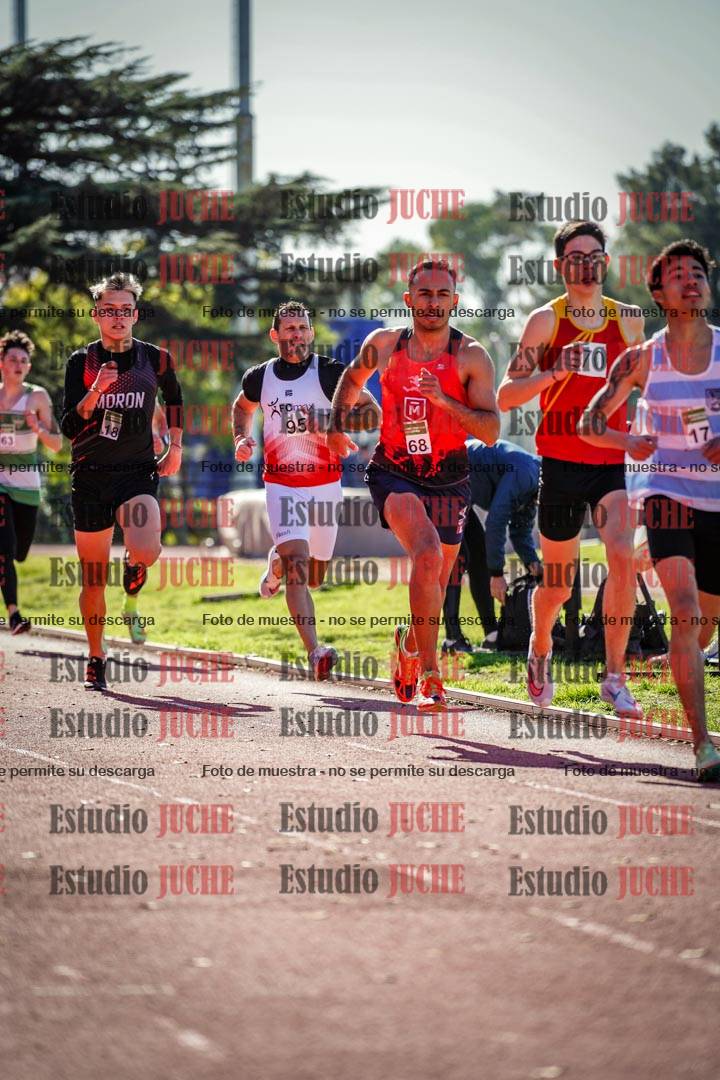 Fotos de los 800 m llanos de varones