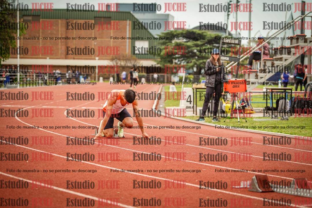 Fotos de los 400 m llanos de varones