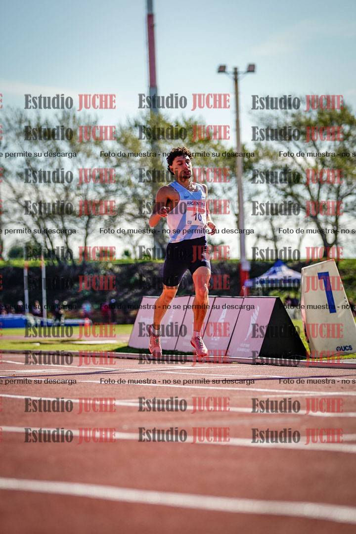 Fotos de los 800 m llanos de varones