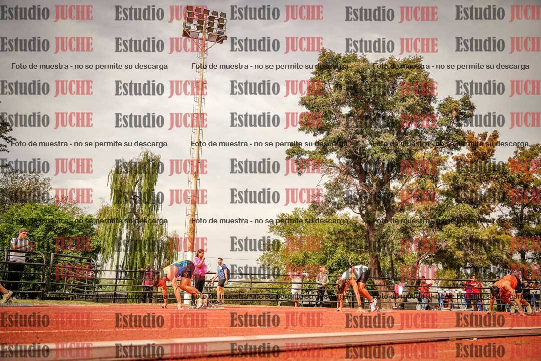 Fotos de los 200 m llanos de varones