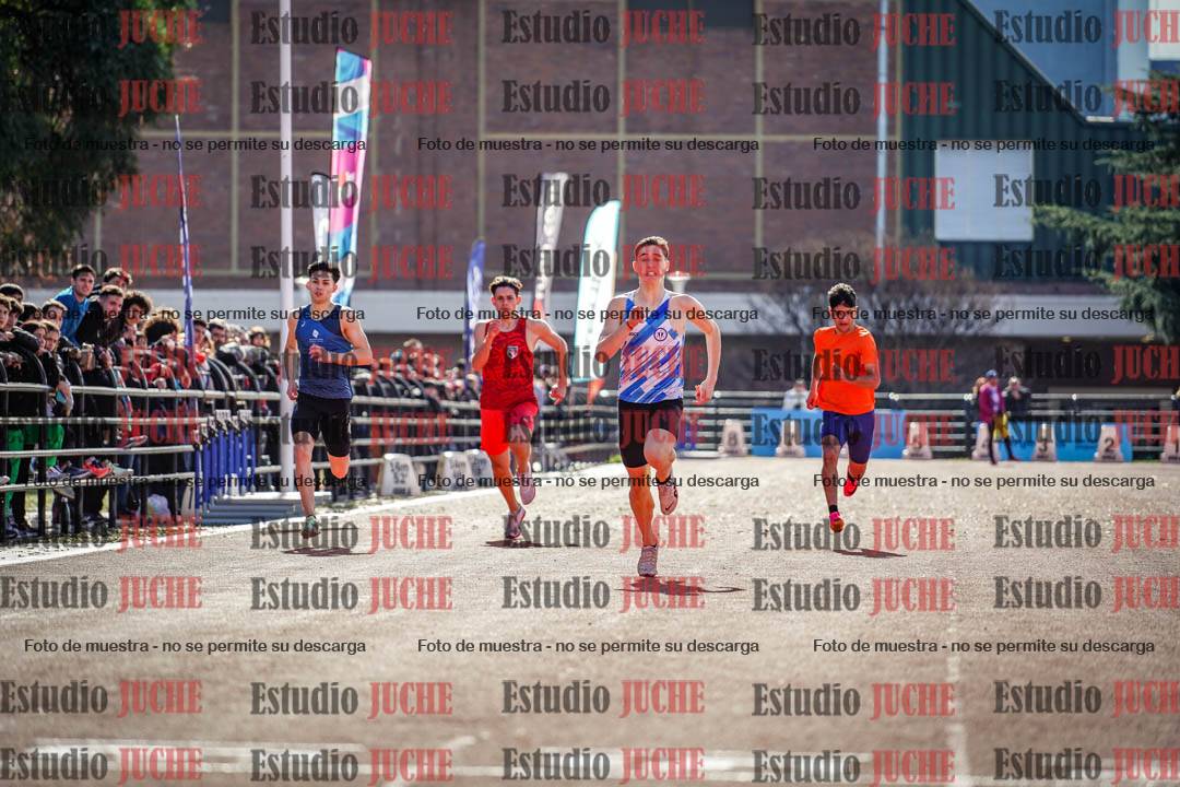 Fotos de los 200 m llanos de varones