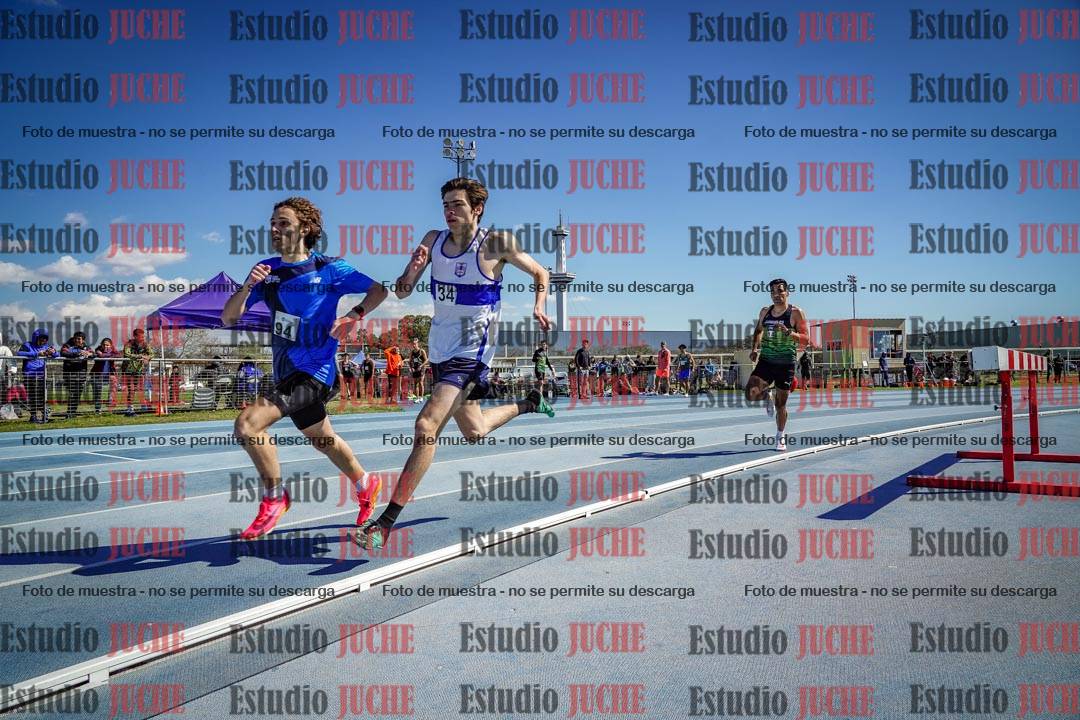 Fotos de los 800 m llanos de varones