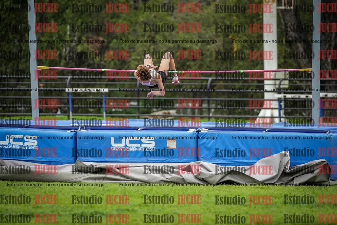 Fotos del salto en alto de mujeres y varones - todos los grupos