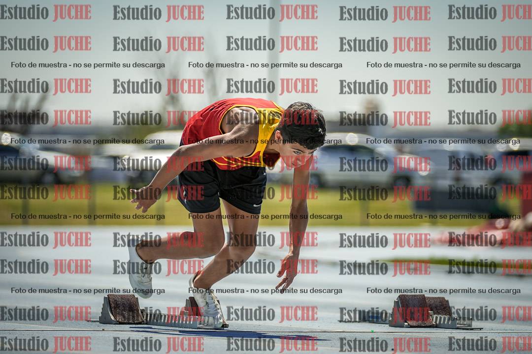 Fotos de los 80 m llanos de varones