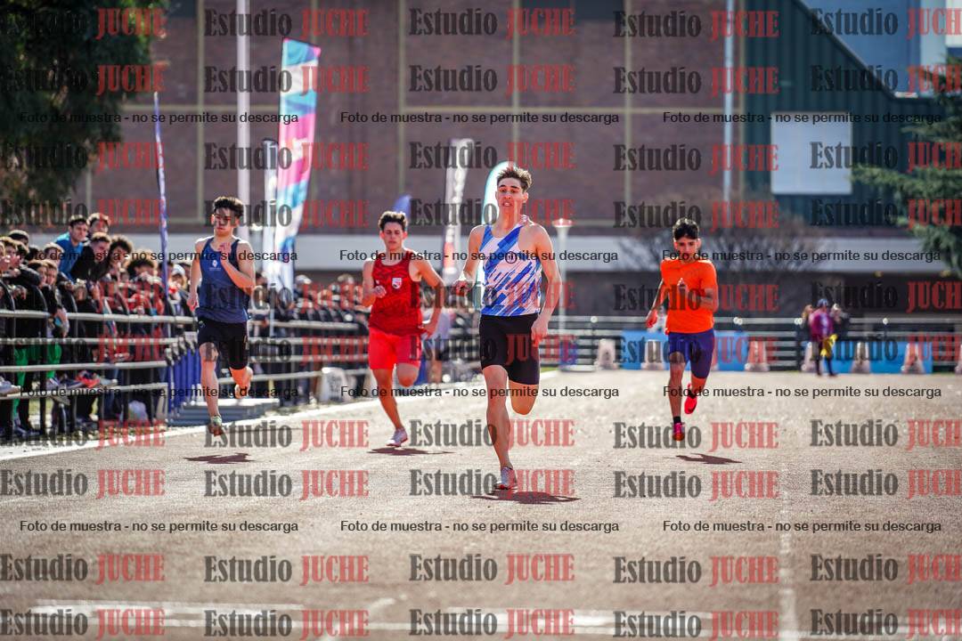 Fotos de los 200 m llanos de varones