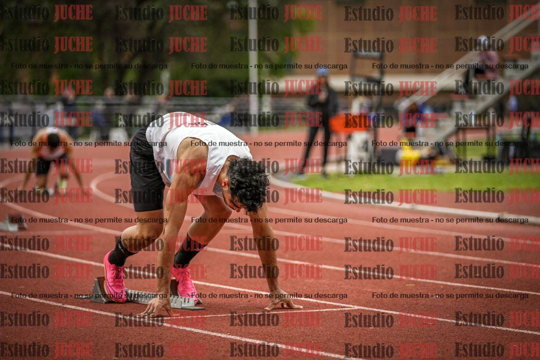 Fotos de los 400 m llanos de varones