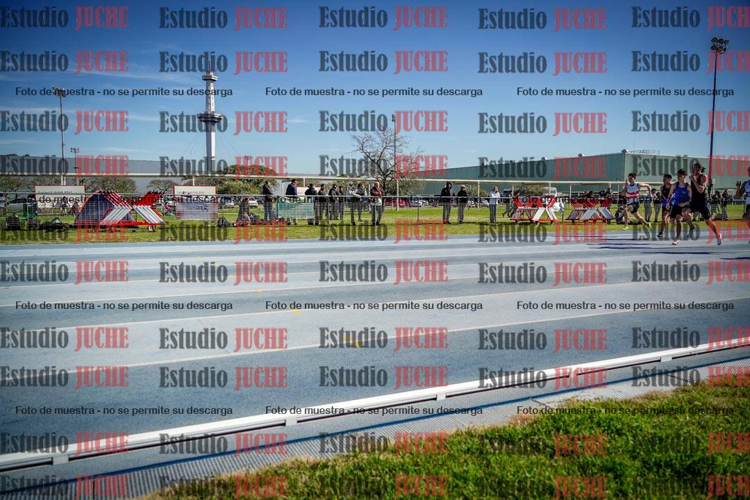 Fotos de los 100 m llanos de varones