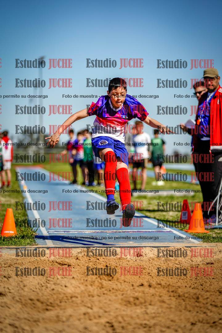 Fotos del salto en largo de varones - U15