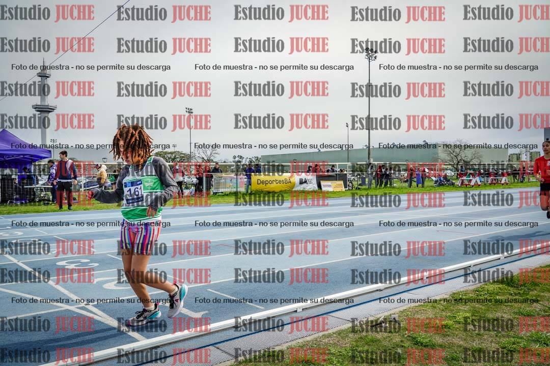 Fotos de los 800 m llanos de mujeres - U14
