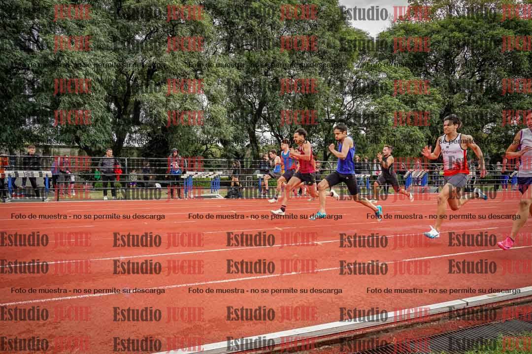 Fotos de los 100 m llanos de varones