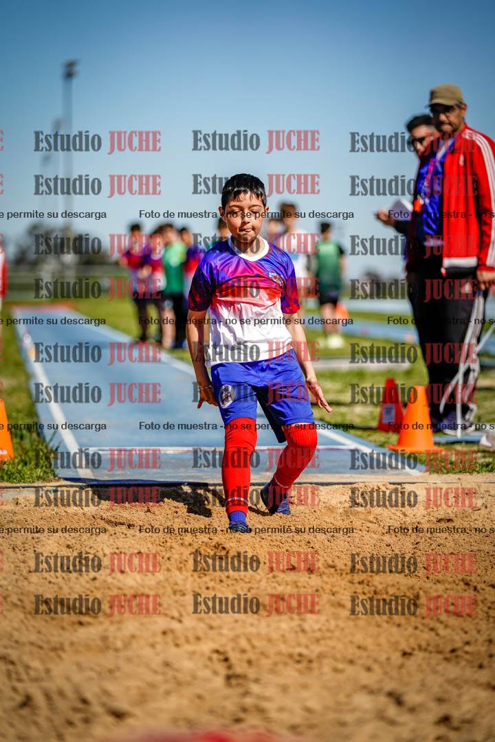 Fotos del salto en largo de varones - U15