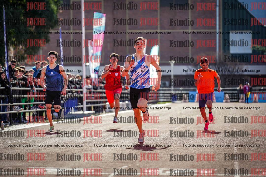 Fotos de los 200 m llanos de varones