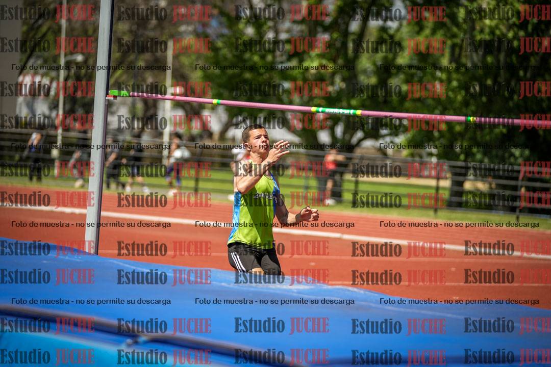 Fotos del salto en alto de varones