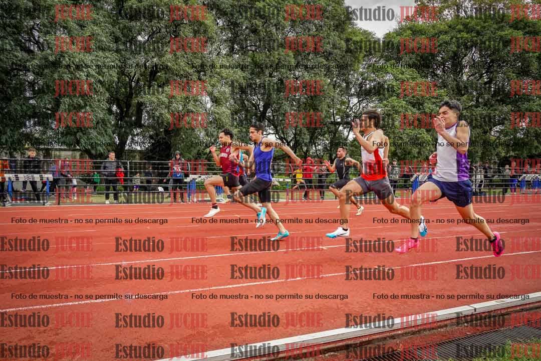 Fotos de los 100 m llanos de varones