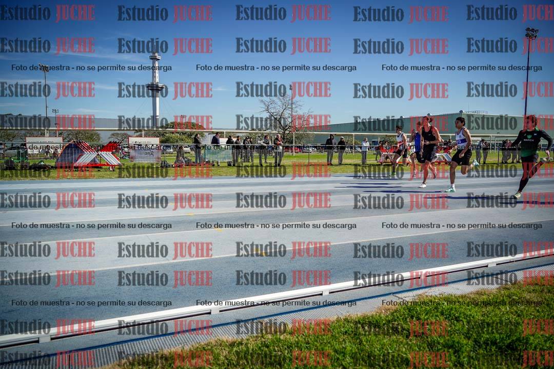 Fotos de los 100 m llanos de varones