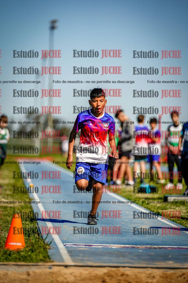 Fotos del salto en largo de varones - U15